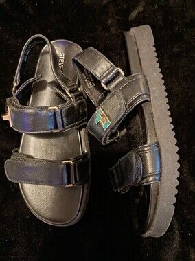 Steve Madden Kids Platform Sandals Size 2